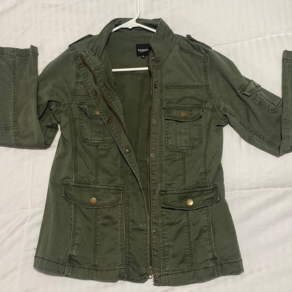 Kenzie jacket size small